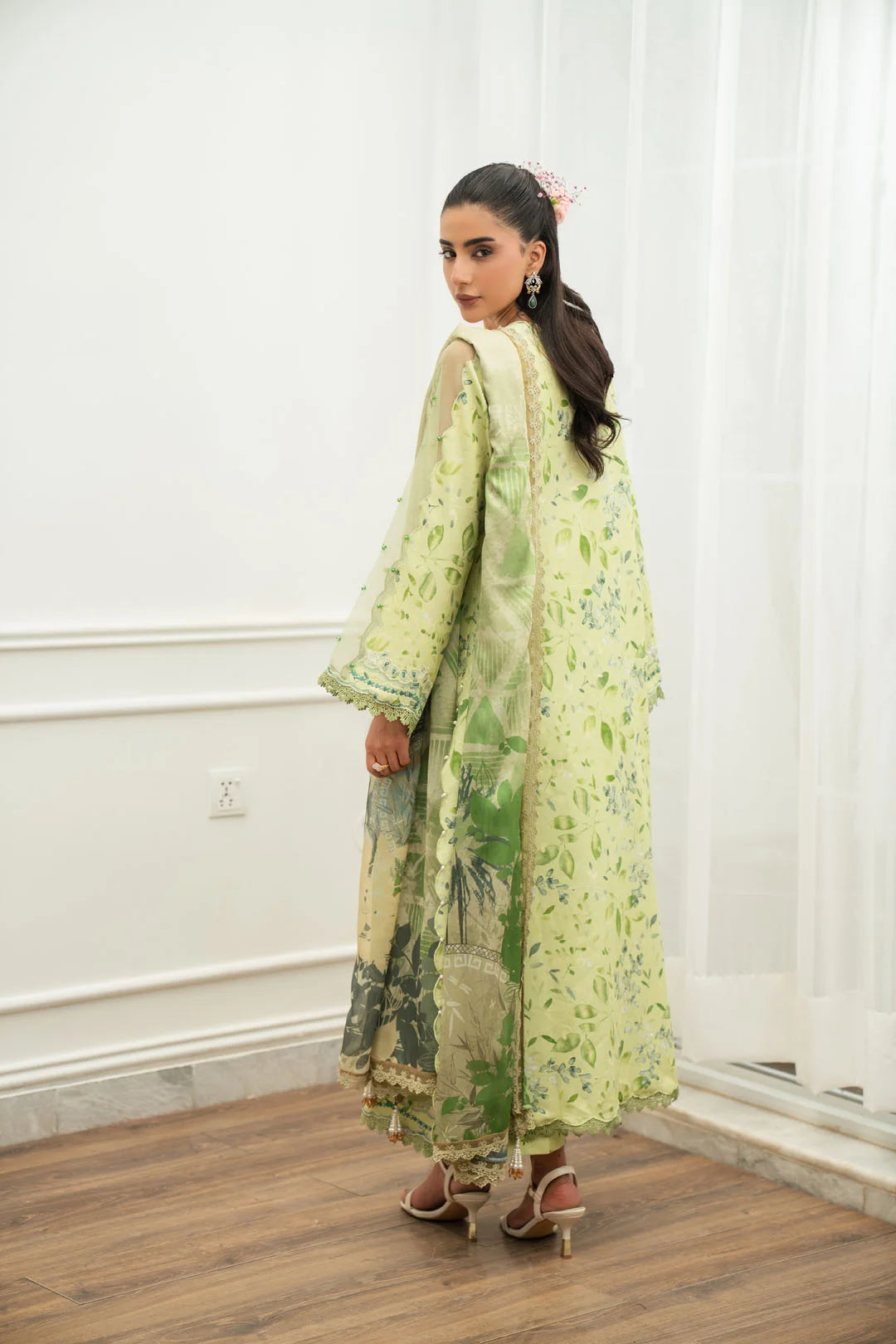 3 Piece Embroidered Lawn Suit