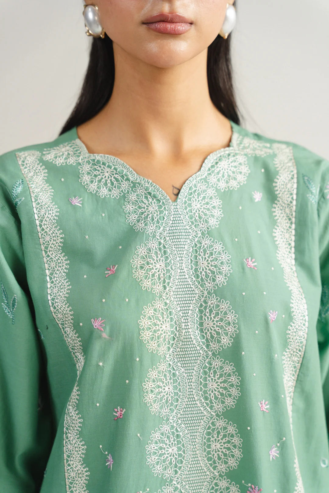 3 Piece Embroidered Lawn Suit