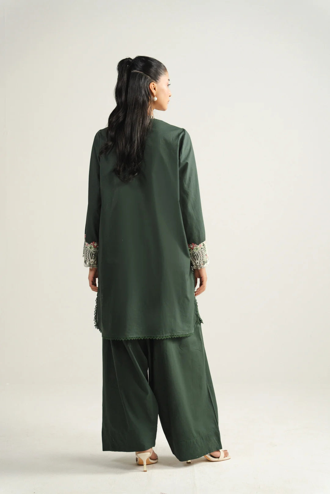 2 Piece Embroidered Lawn Suit