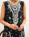 3 Piece Embroidered Lawn Suit
