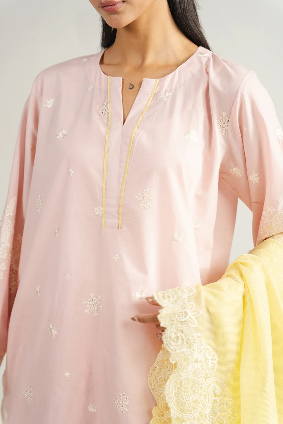 3 Piece Embroidered Lawn Suit
