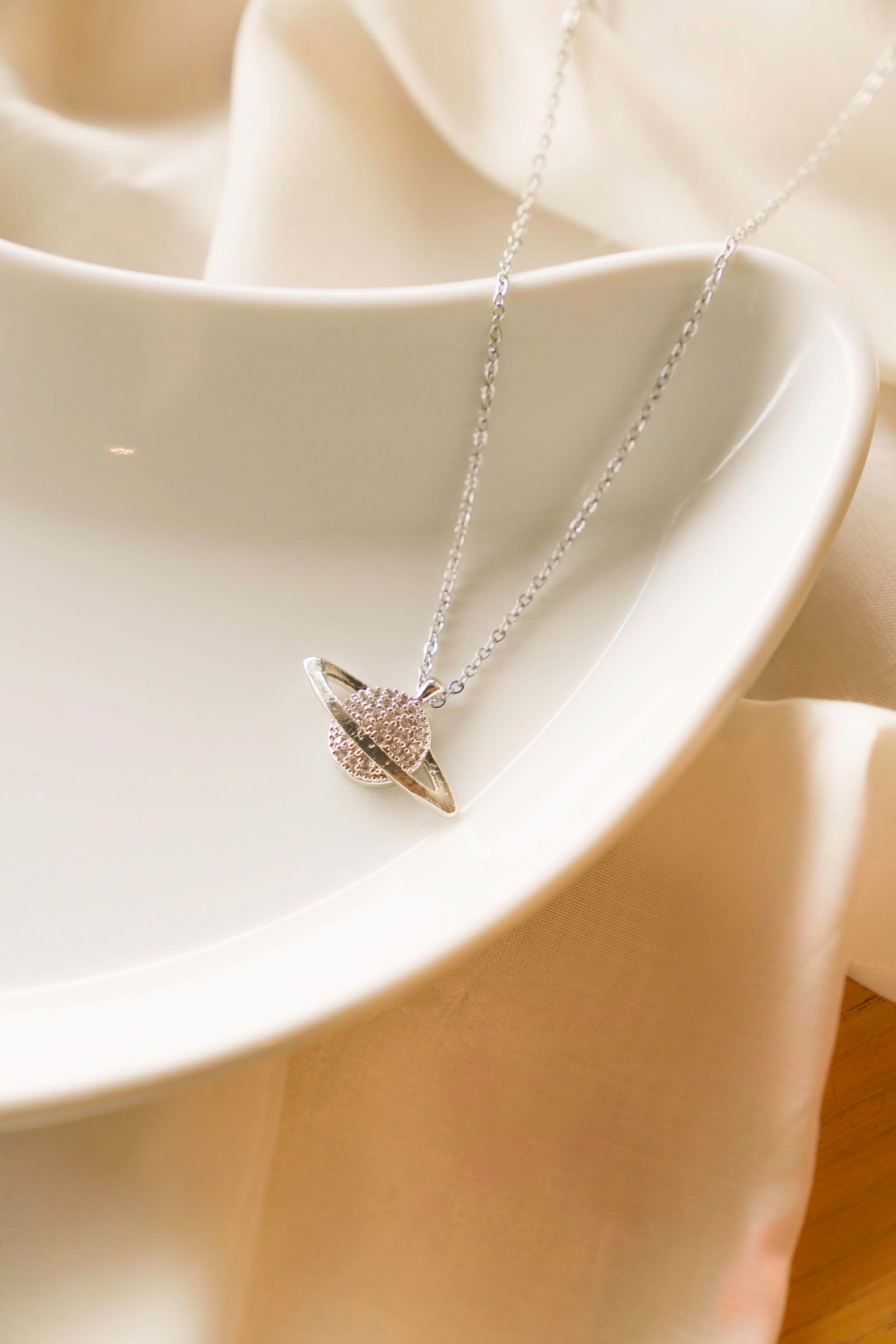 Necklace Beyond East Official