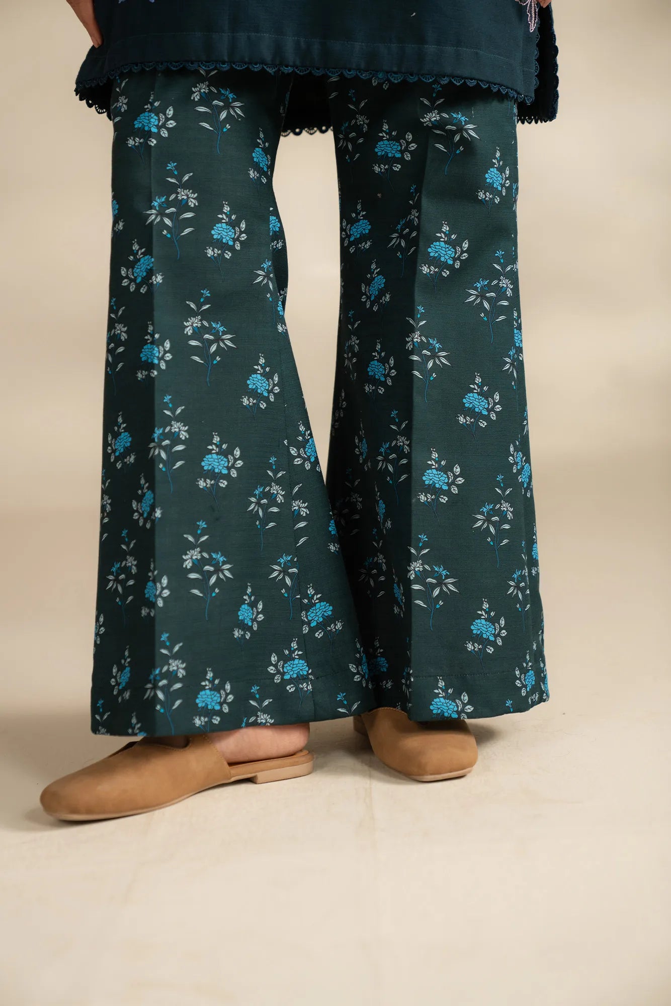 2 Piece Embroidered Khaddar Suit Unstitched Fall - 25