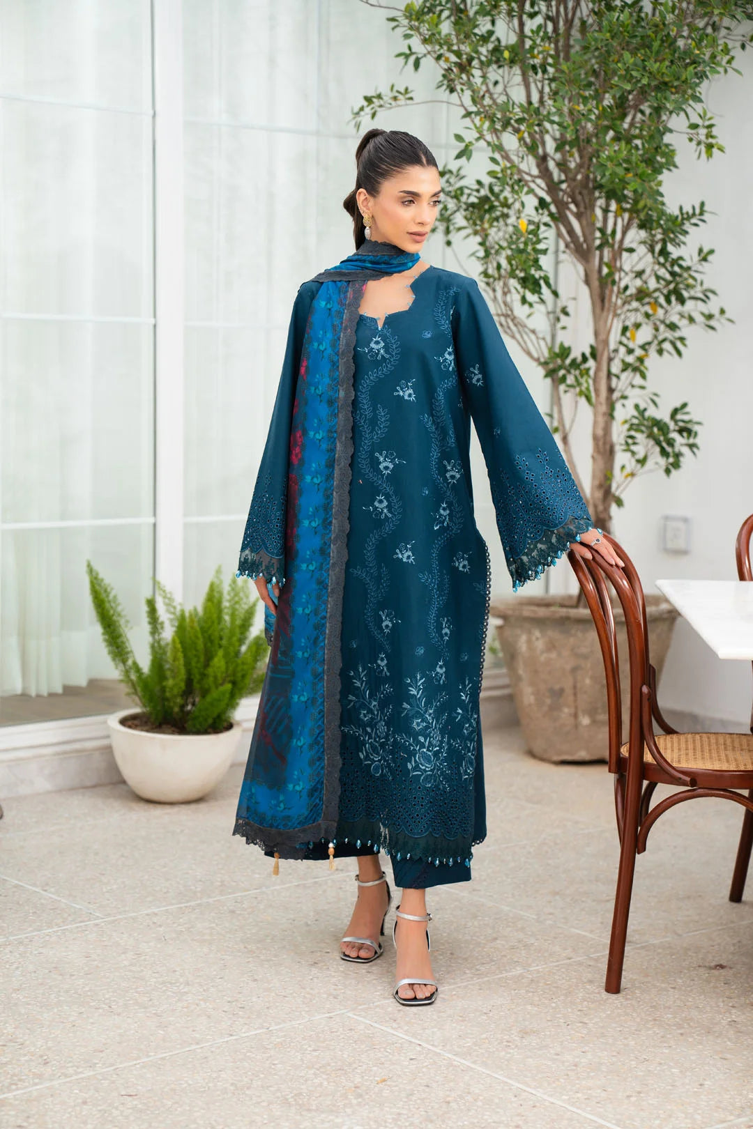 3 Piece Embroidered Lawn Suit