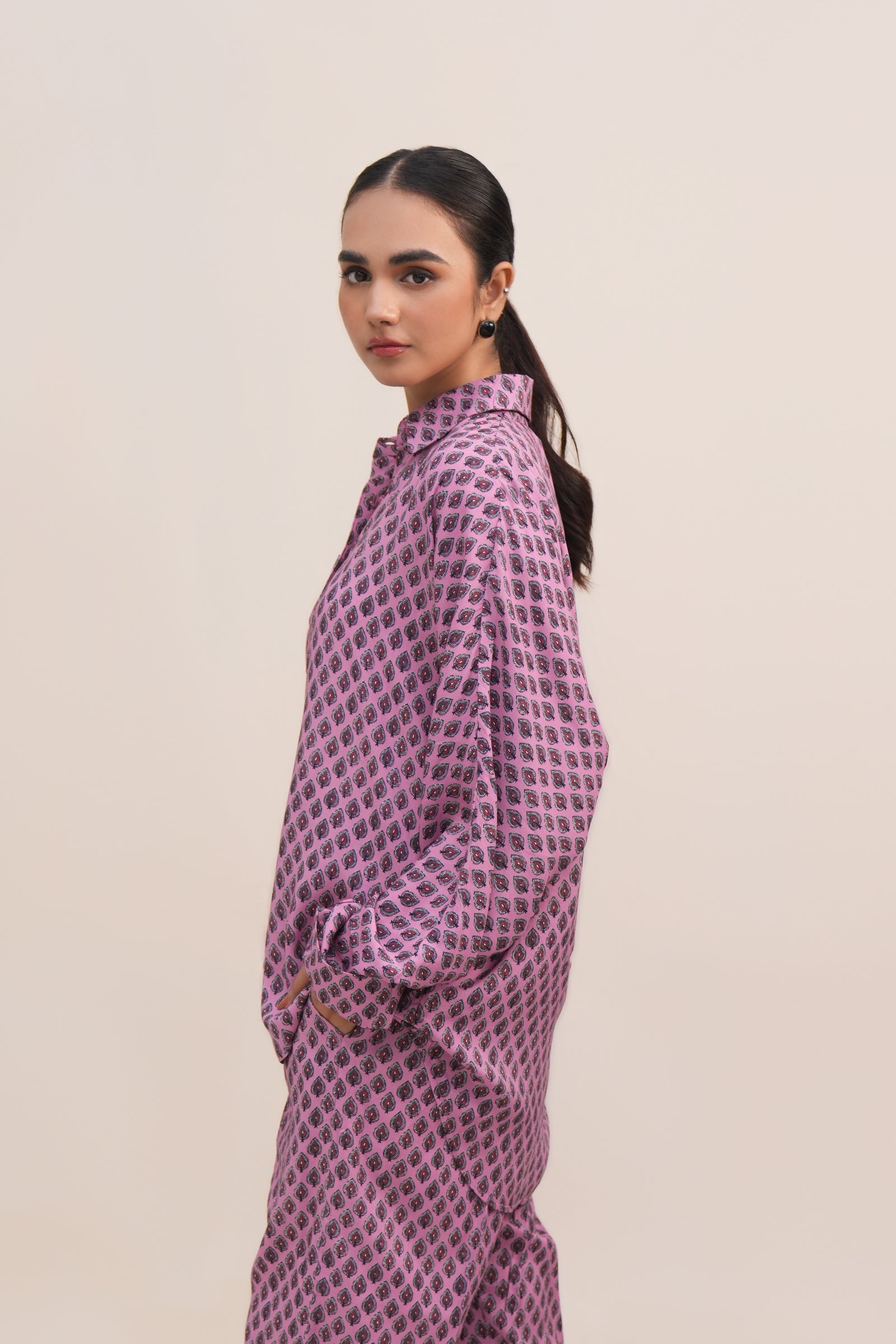 Pink Spade (2PC) Beyond East Official