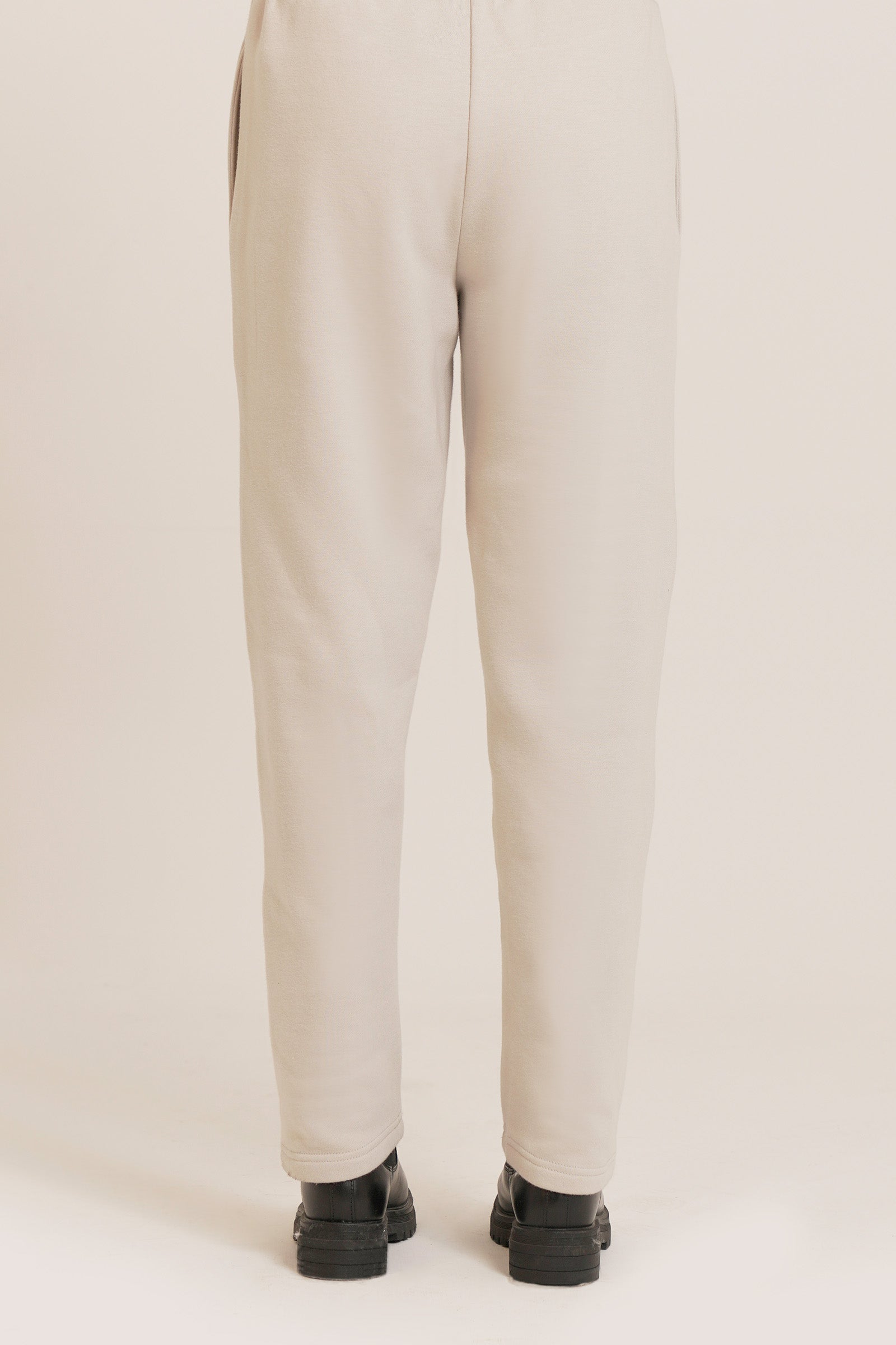 Basic Joggers Beyond East Official