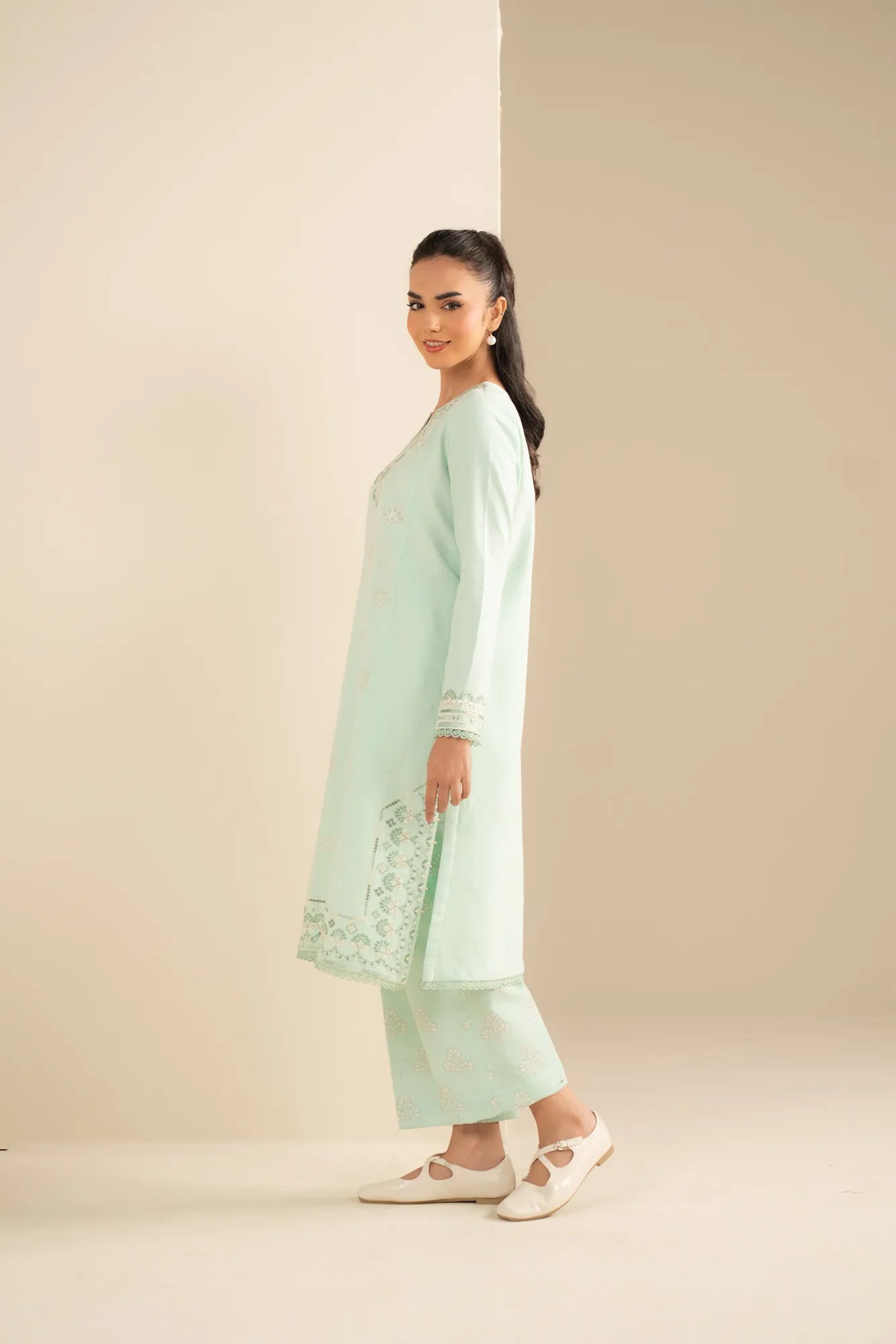 2 Piece Embroidered Khaddar Suit Unstitched Fall - 25