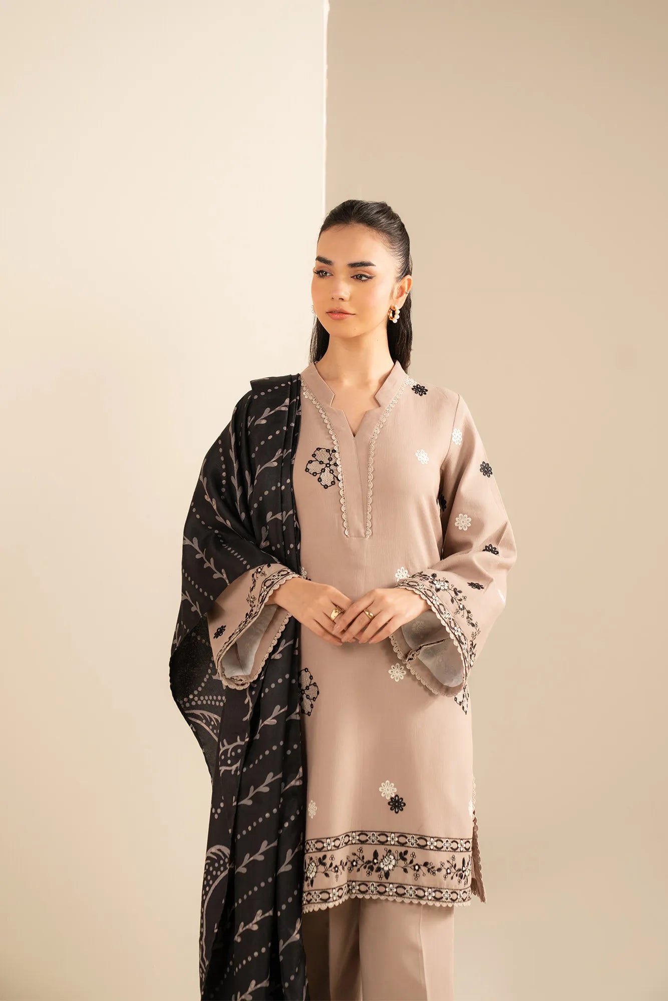 3 Piece Embroidered Khaddar Suit Unstitched Fall - 25