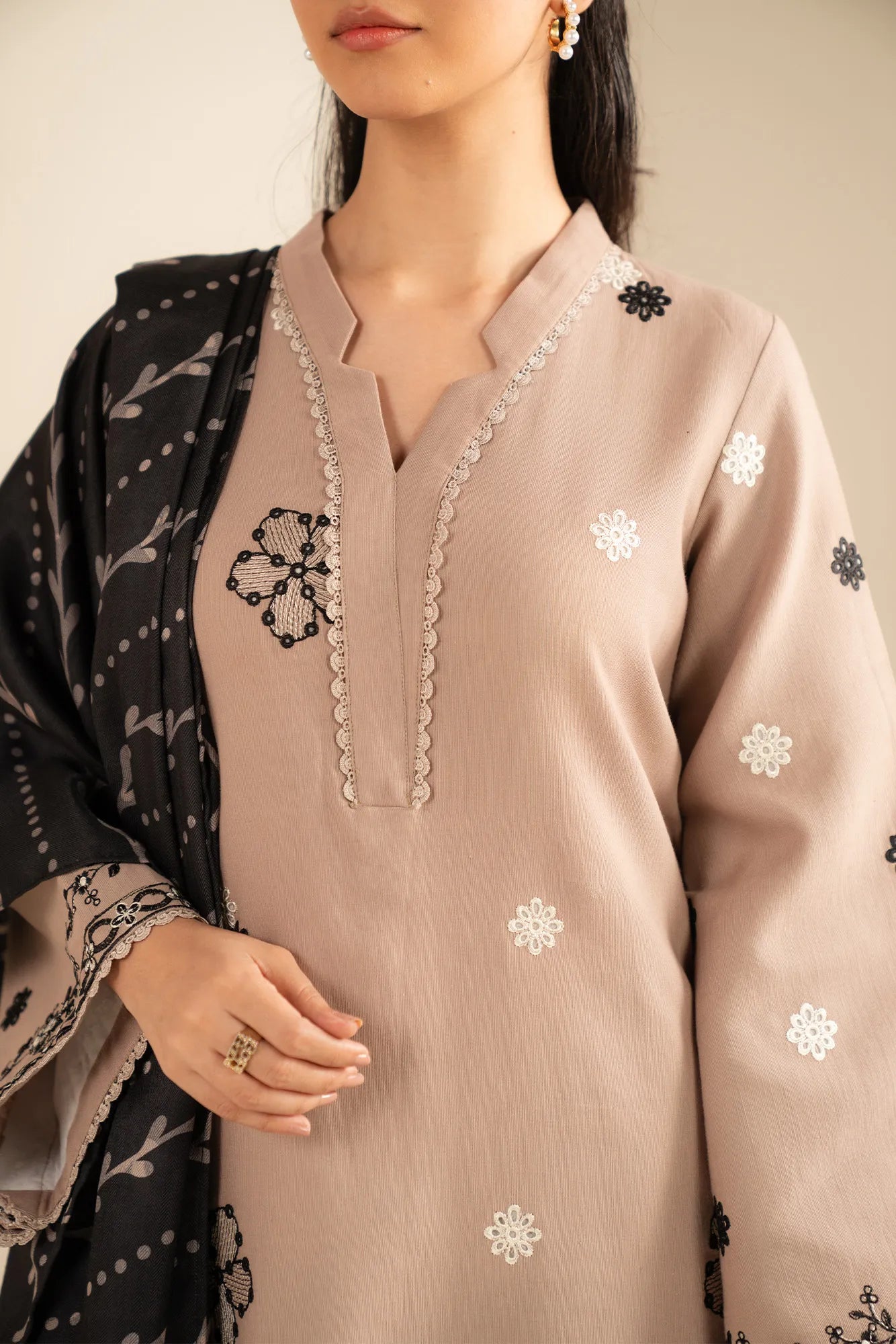 3 Piece Embroidered Khaddar Suit Unstitched Fall - 25