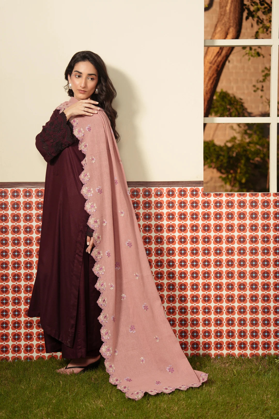 1 Piece Embroidered Viscose Shawl