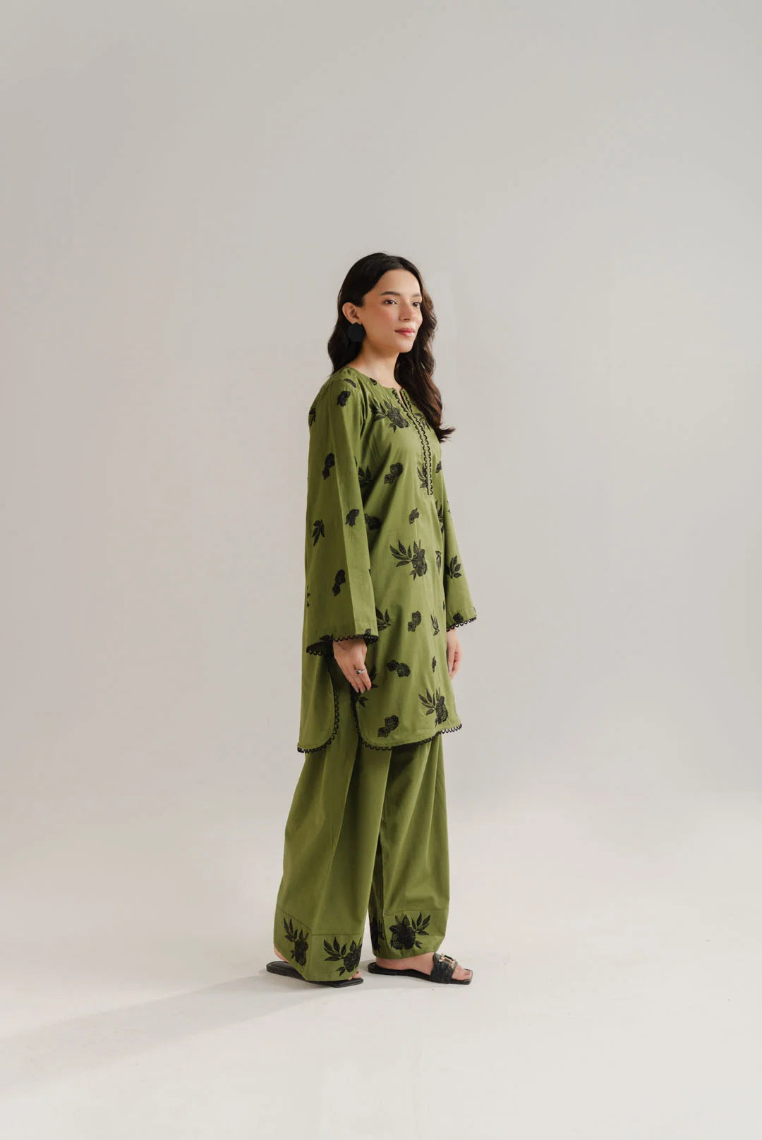 2 Piece Embroidered Lawn Suit Pret SS - 26