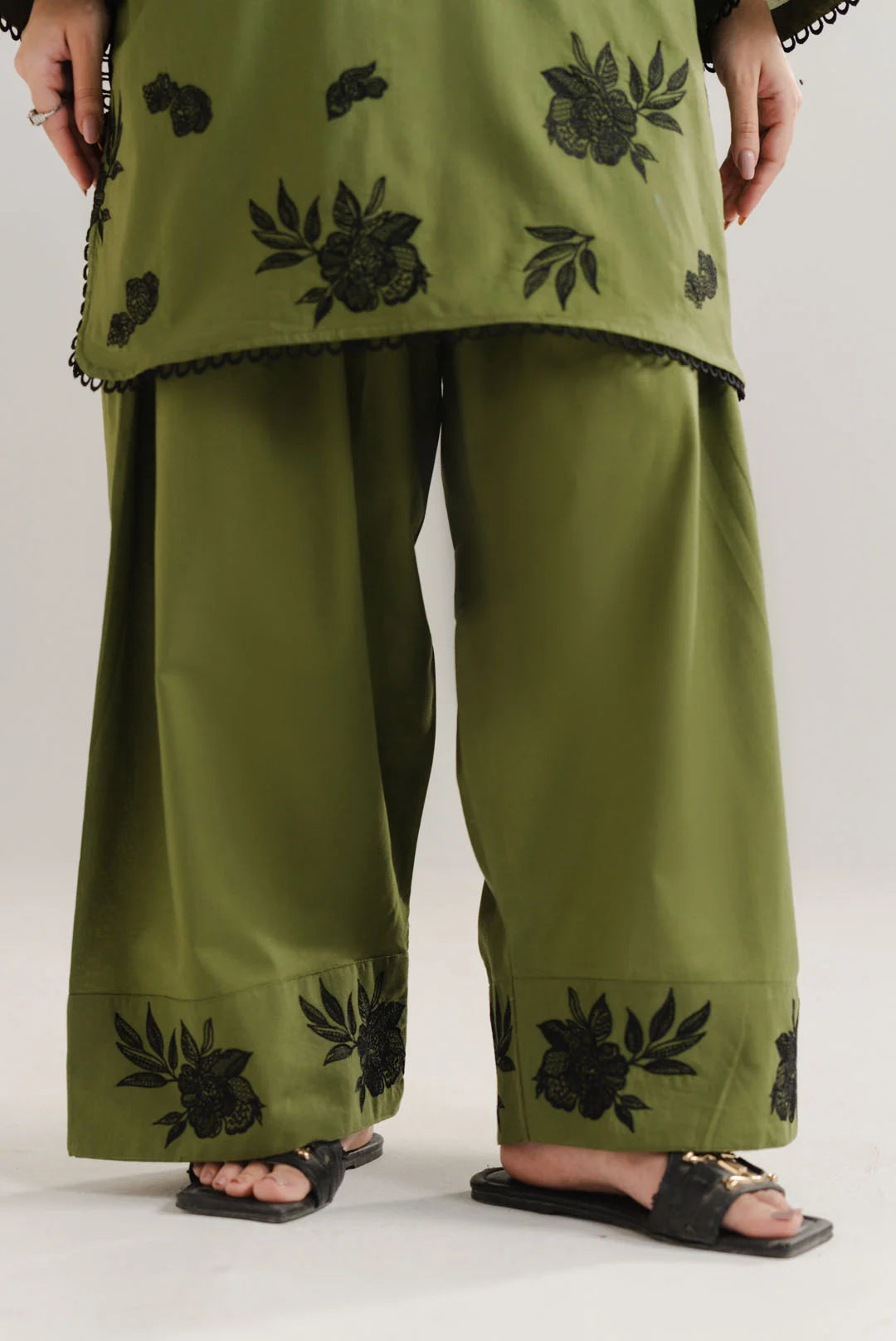 2 Piece Embroidered Lawn Suit Pret SS - 26