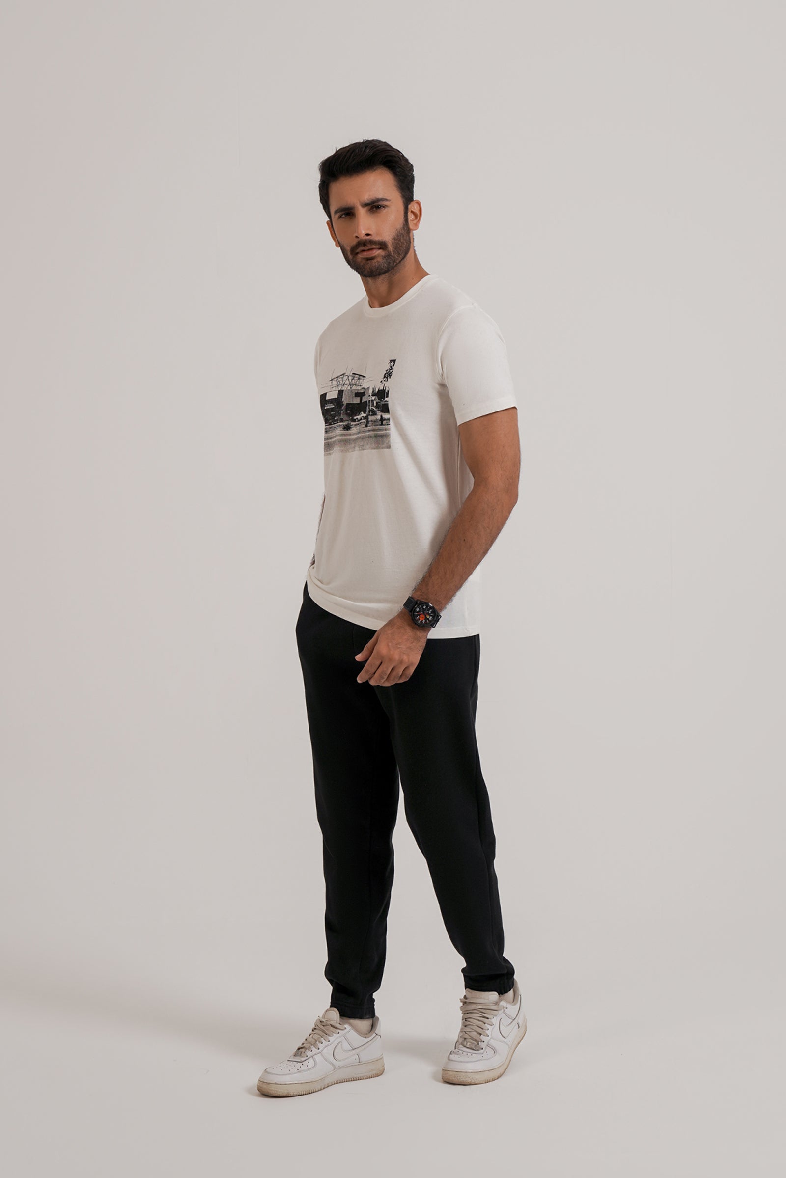 Graphic Tee Beyond East Official
