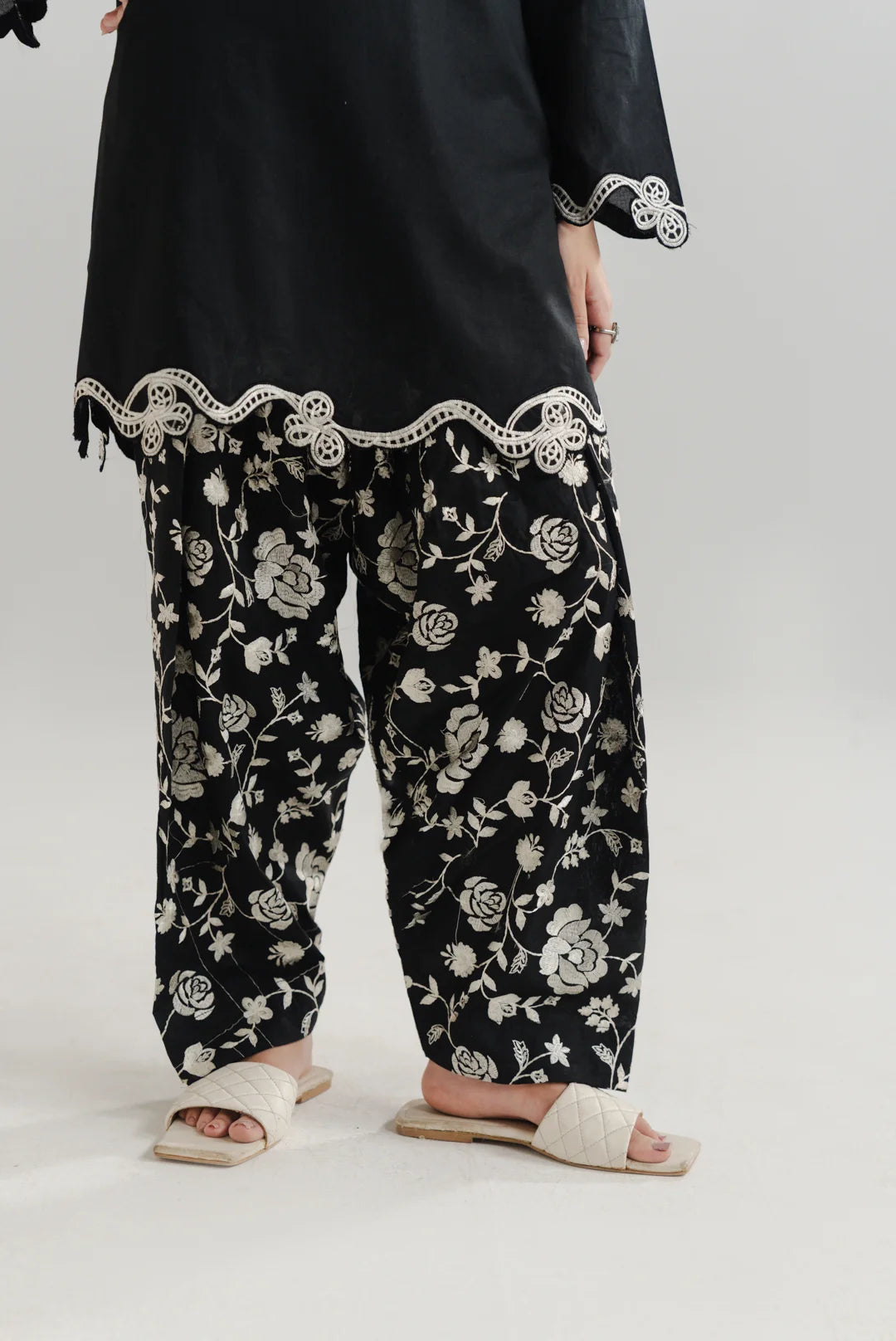 2 Piece Embroidered Lawn Suit