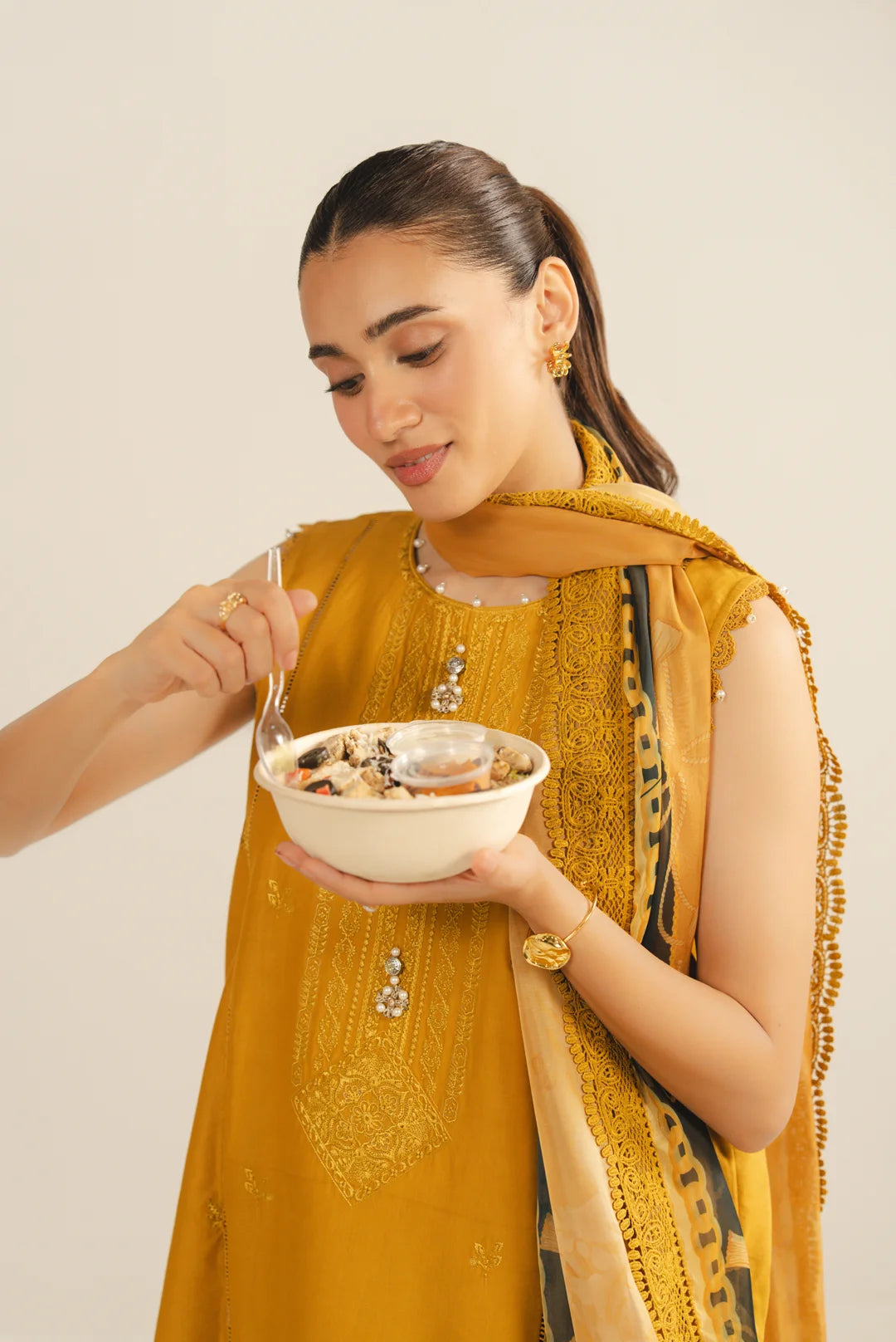3 Piece Embroidered Lawn Suit