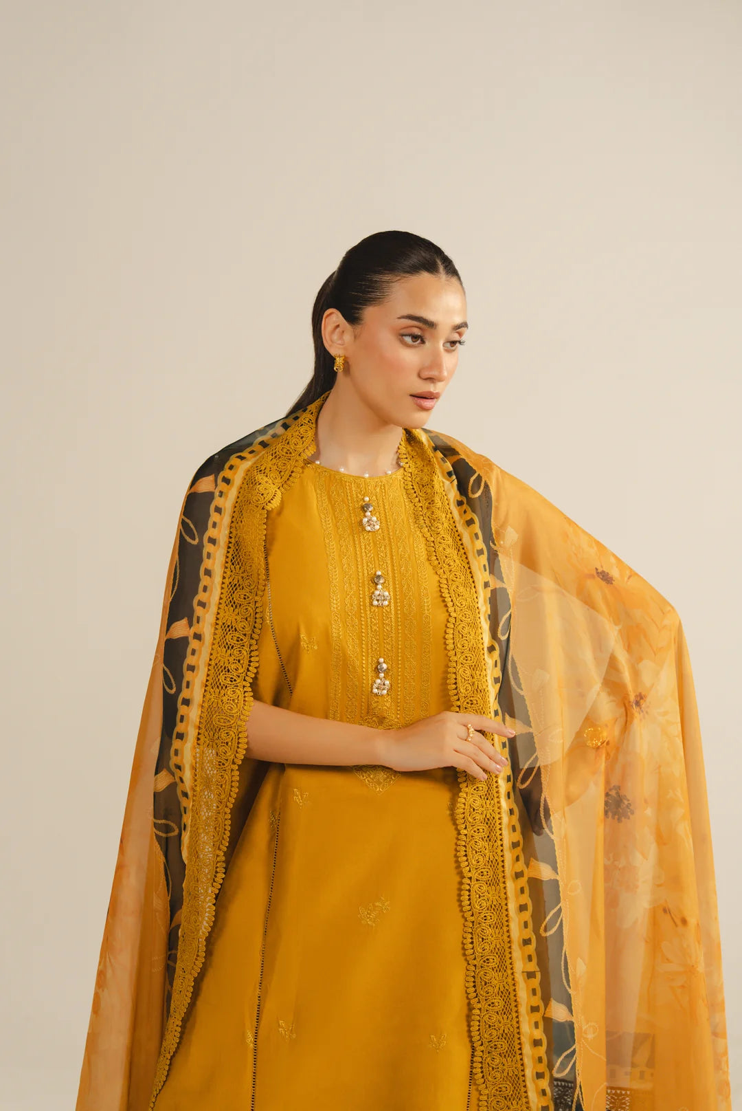 3 Piece Embroidered Lawn Suit