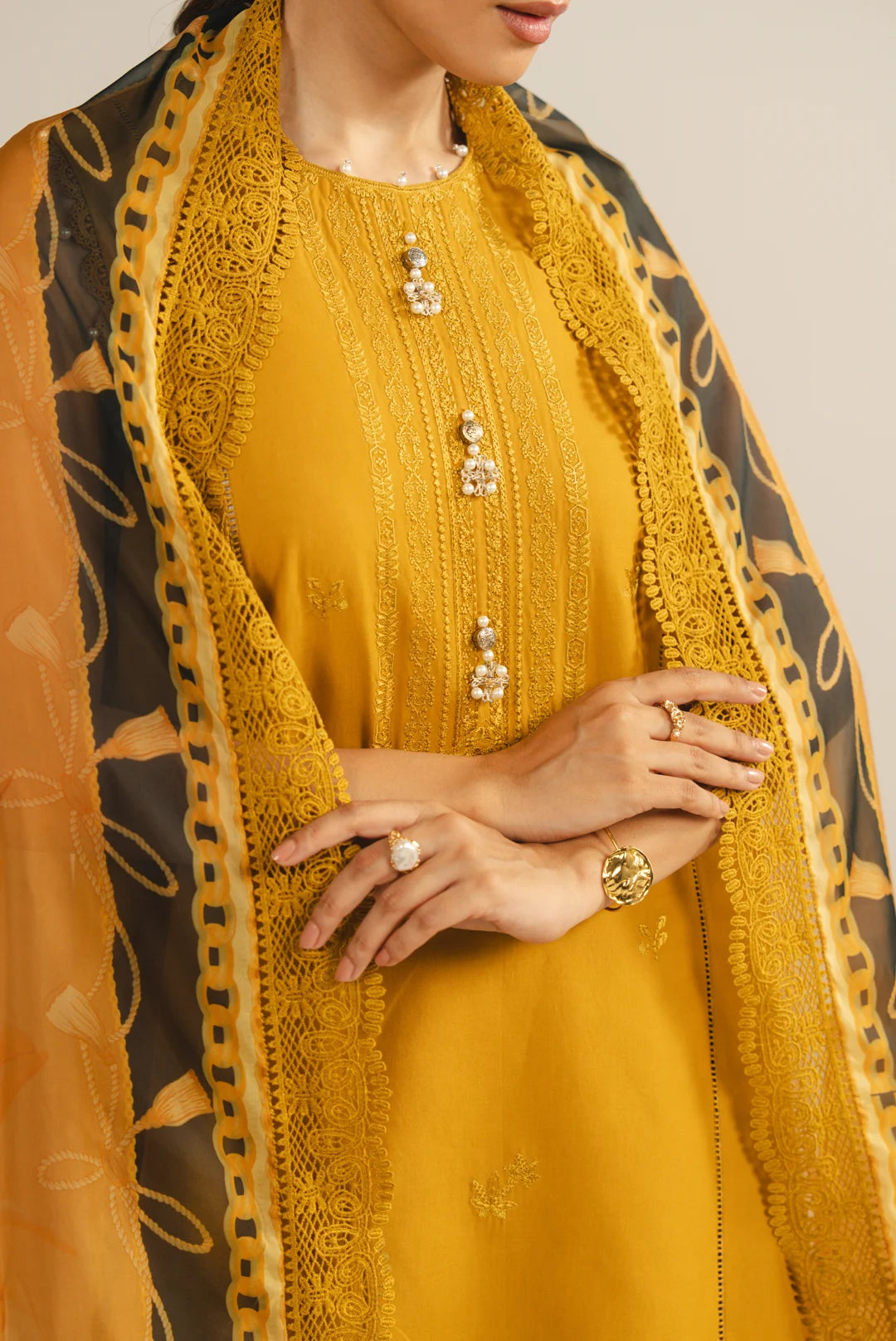 3 Piece Embroidered Lawn Suit