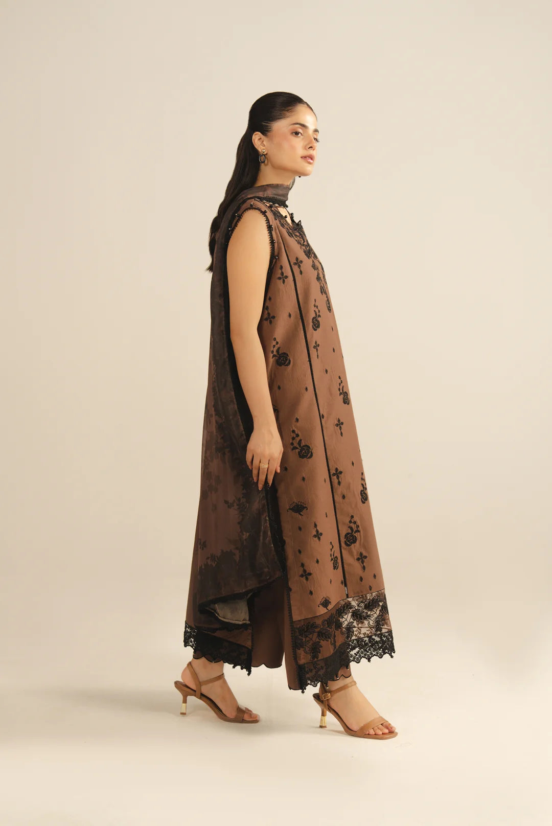 3 Piece Embroidered Lawn Suit