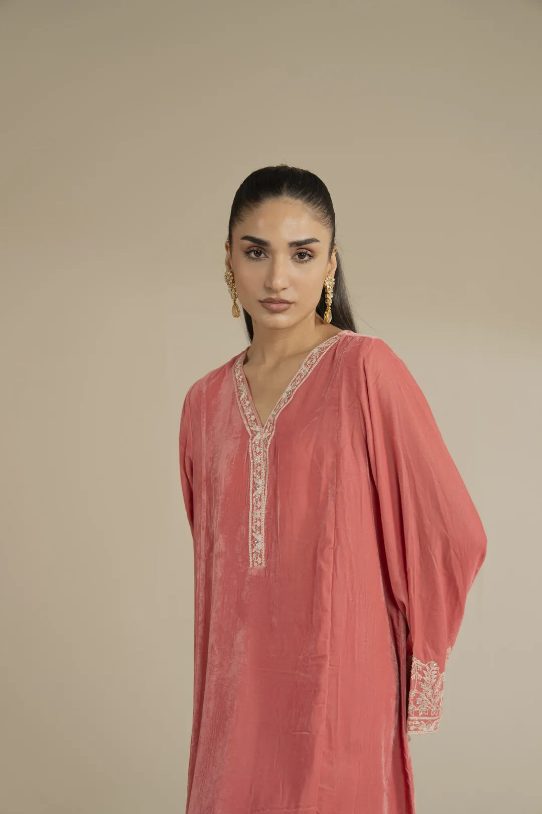 1 Piece Velvet Embroidered Kaftan