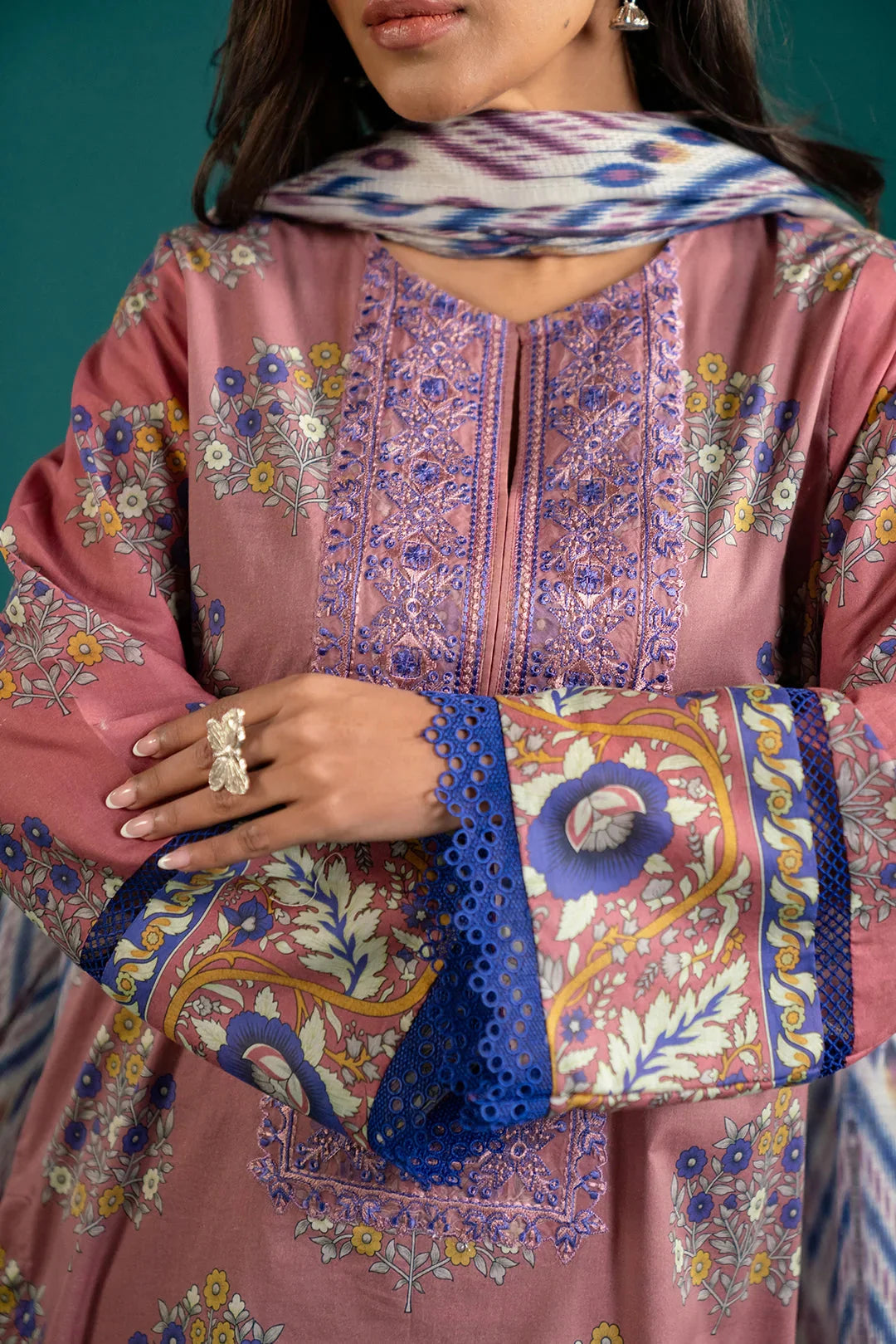 3 Piece Embroidered Lawn Suit Unstitched SS - 25