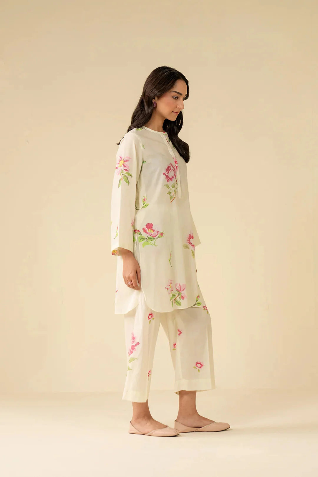 2 Piece Printed Lawn Suit Pret SS - 25