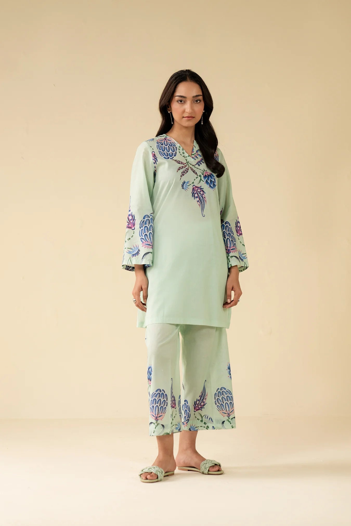 2 Piece Printed Lawn Suit Pret SS - 25
