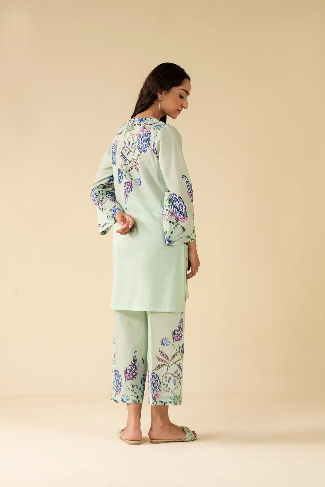 2 Piece Printed Lawn Suit Pret SS - 25