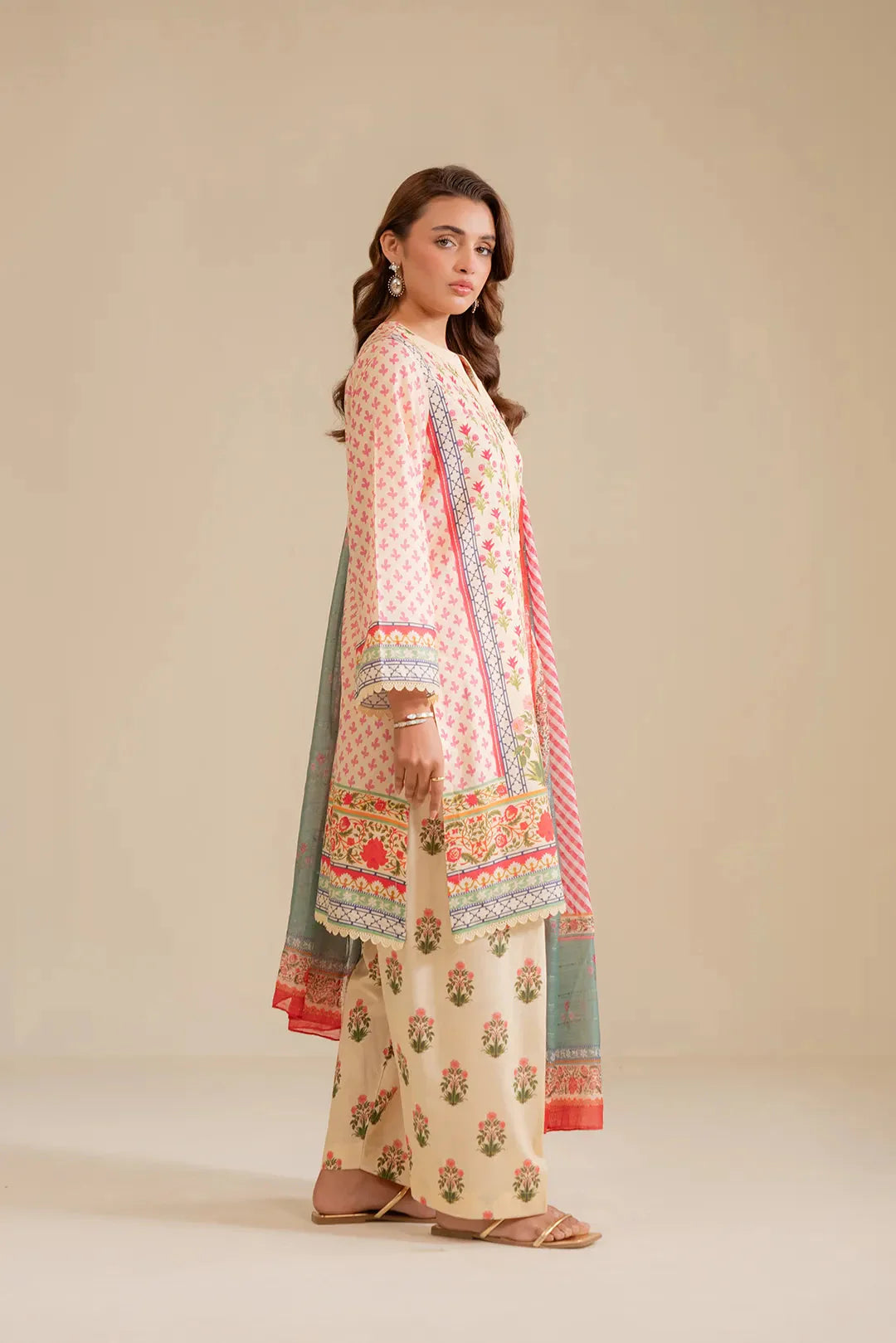 3 Piece Printed Lawn Suit Pret SS - 25