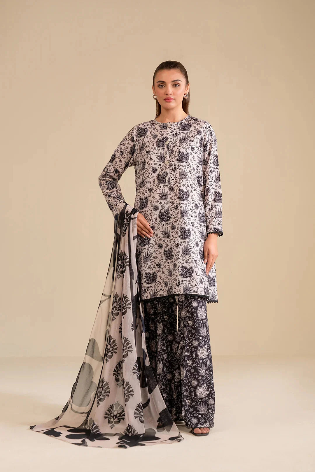 3 Piece Printed Suit Pret SS - 25