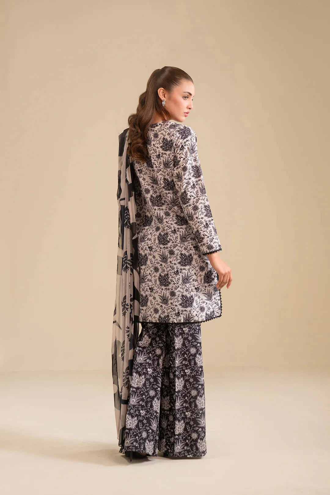 3 Piece Printed Suit Pret SS - 25