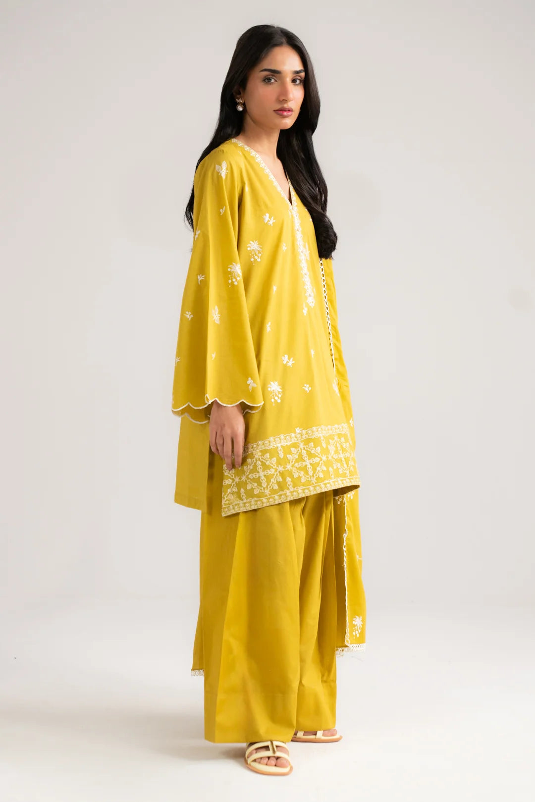 3 Piece Embroidered Lawn Suit Beena-Feb-26