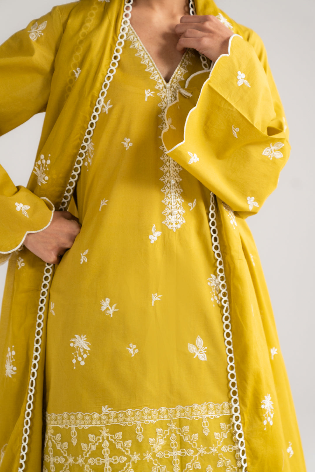 3 Piece Embroidered Lawn Suit Beena Unstitched - 26