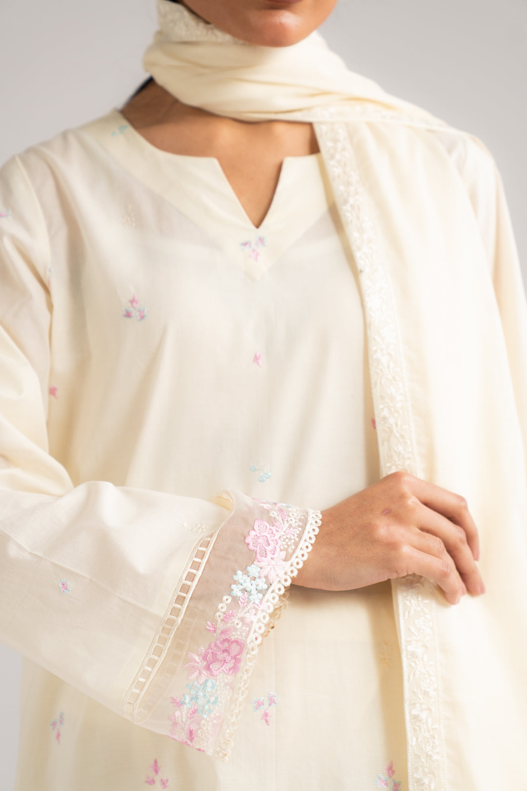 3 Piece Embroidered Lawn Suit Beena Unstitched - 26