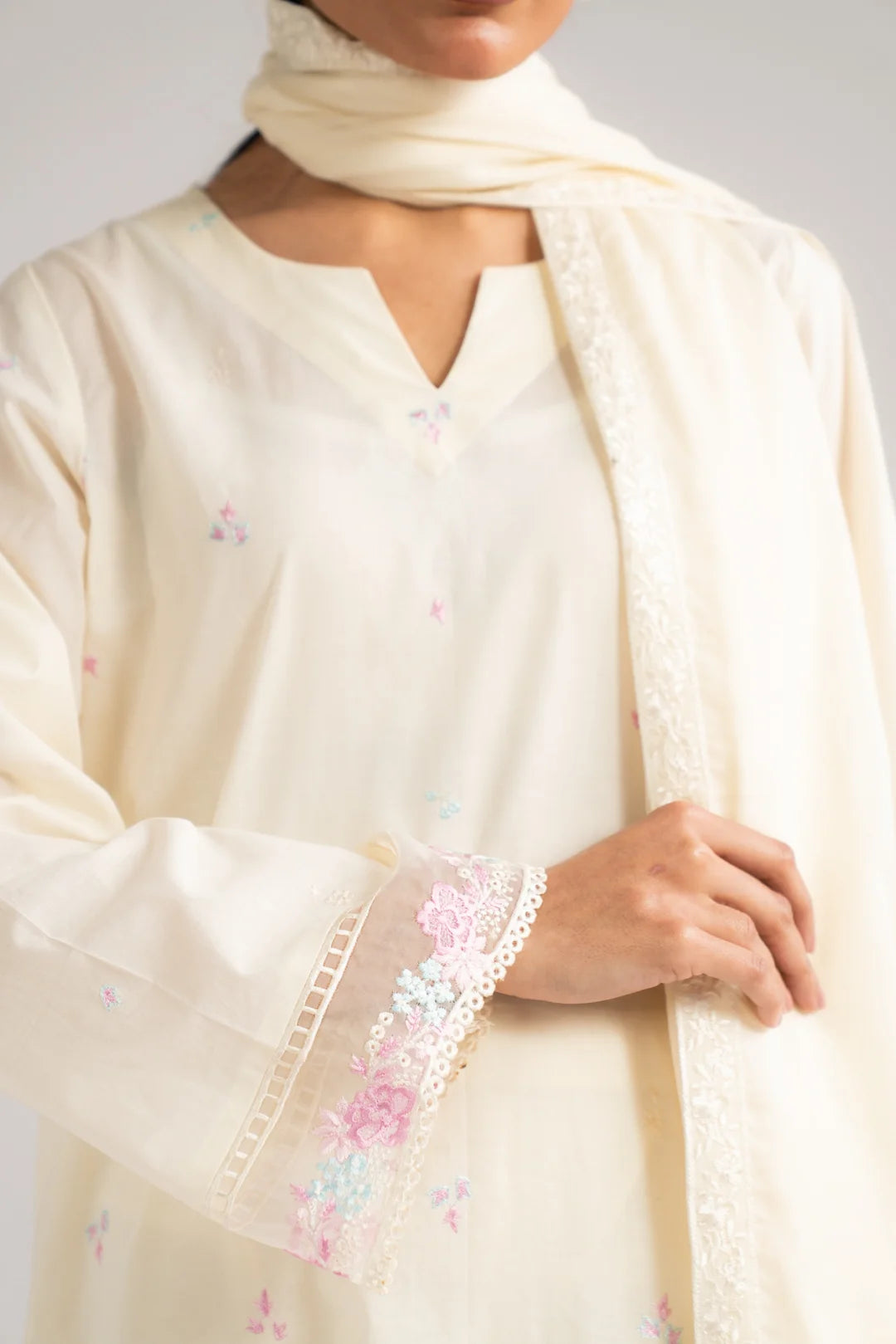 3 Piece Embroidered Lawn Suit Beena-Feb-26