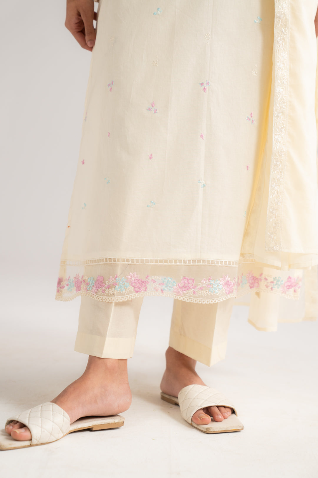 3 Piece Embroidered Lawn Suit Beena Unstitched - 26