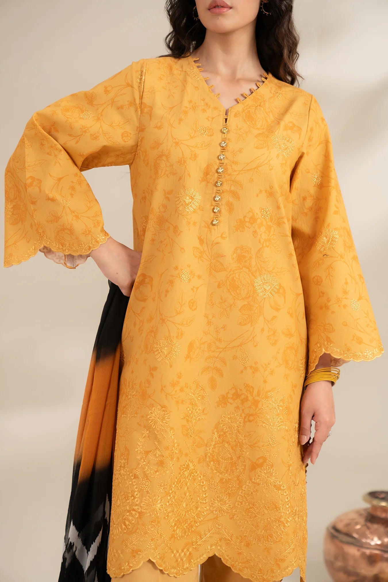 3 Piece Embroidered Lawn Suit Unstitched Summer - 25