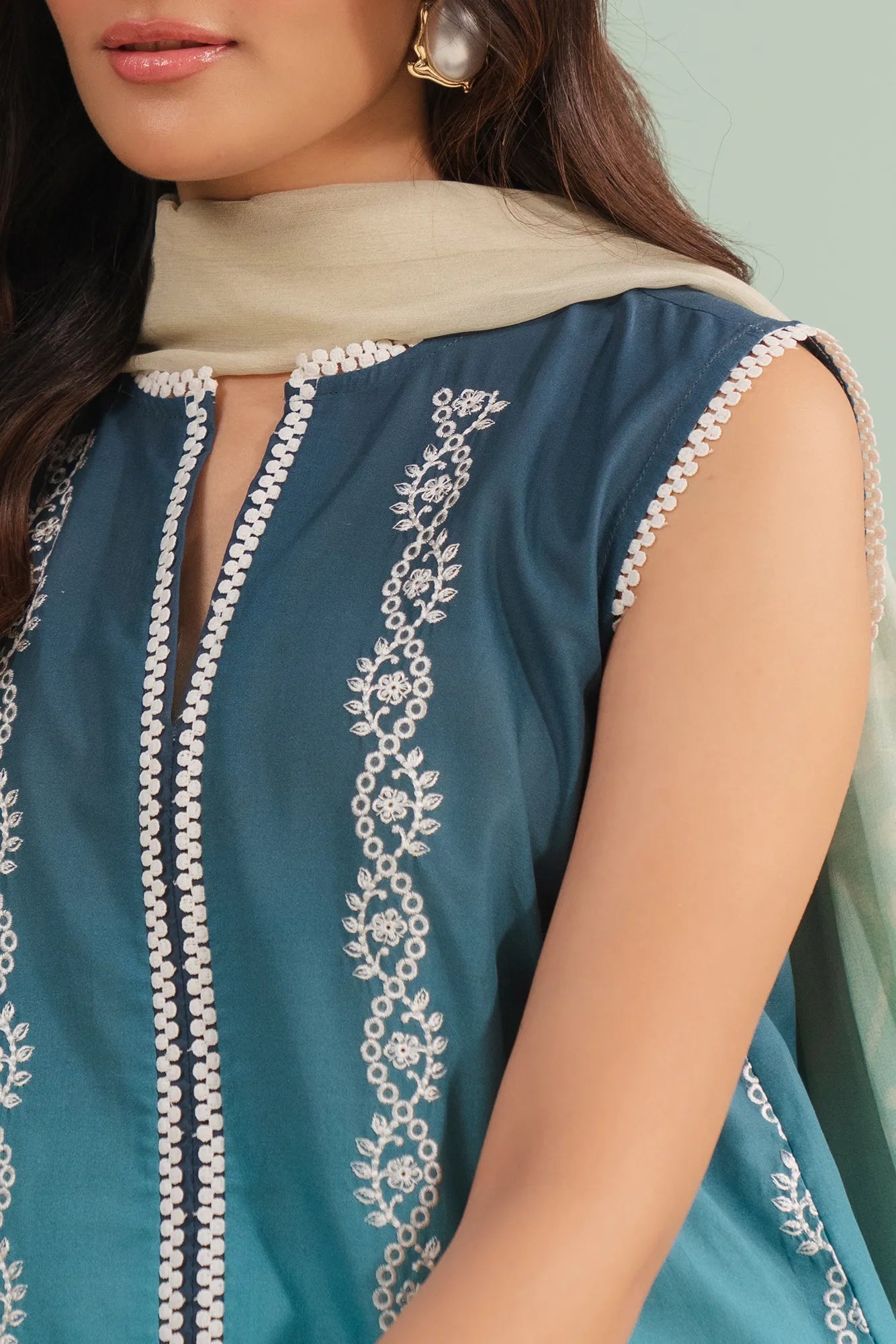 Unstitched lawn suit 