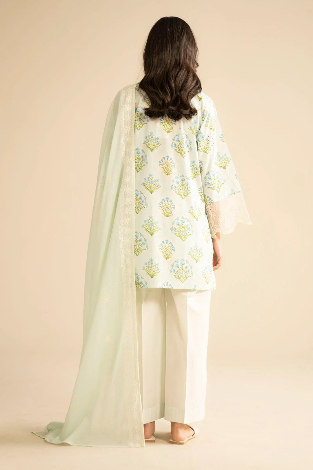 3 Piece Embroidered Lawn Suit