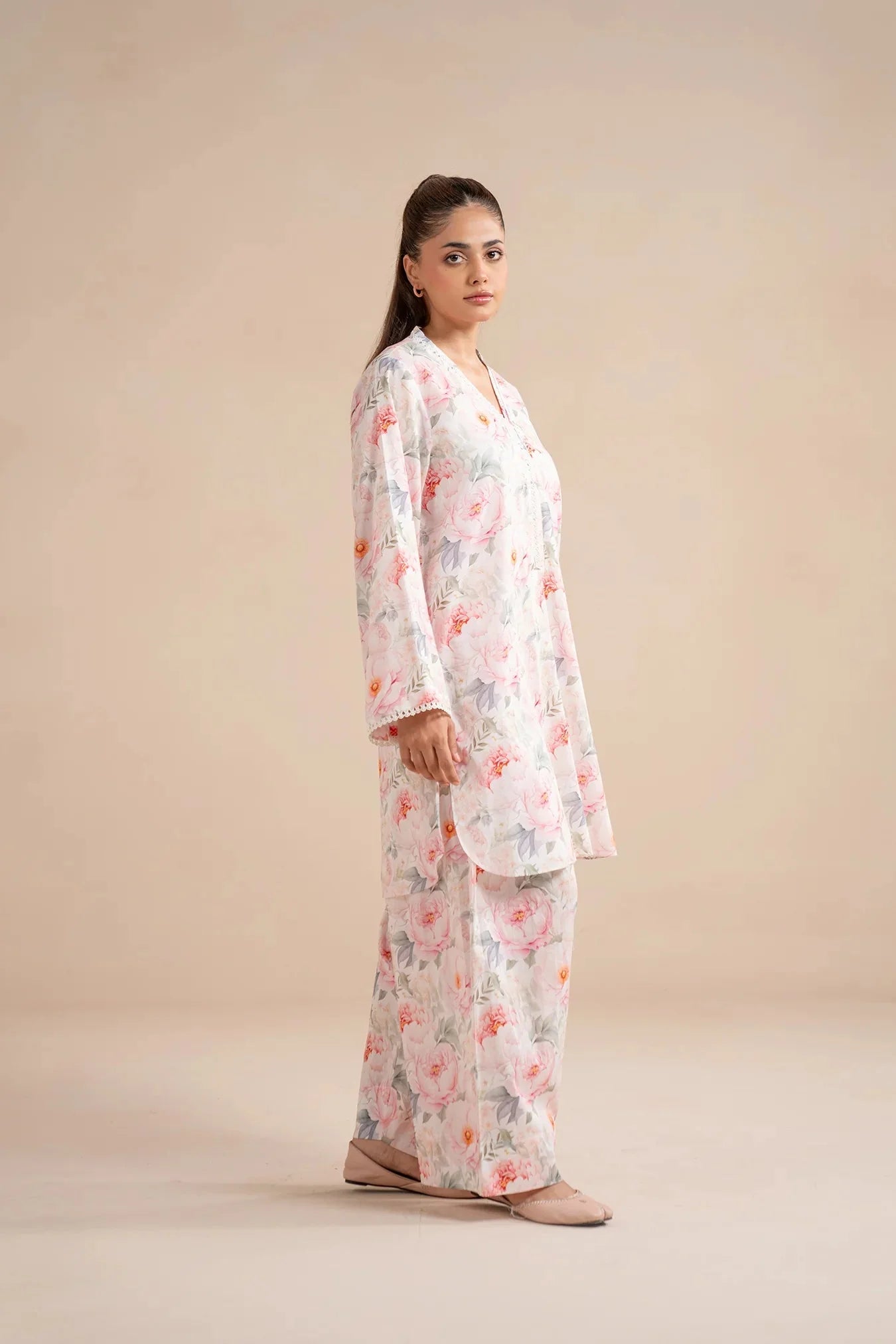2 Piece Printed Lawn Suit Pret SS - 25