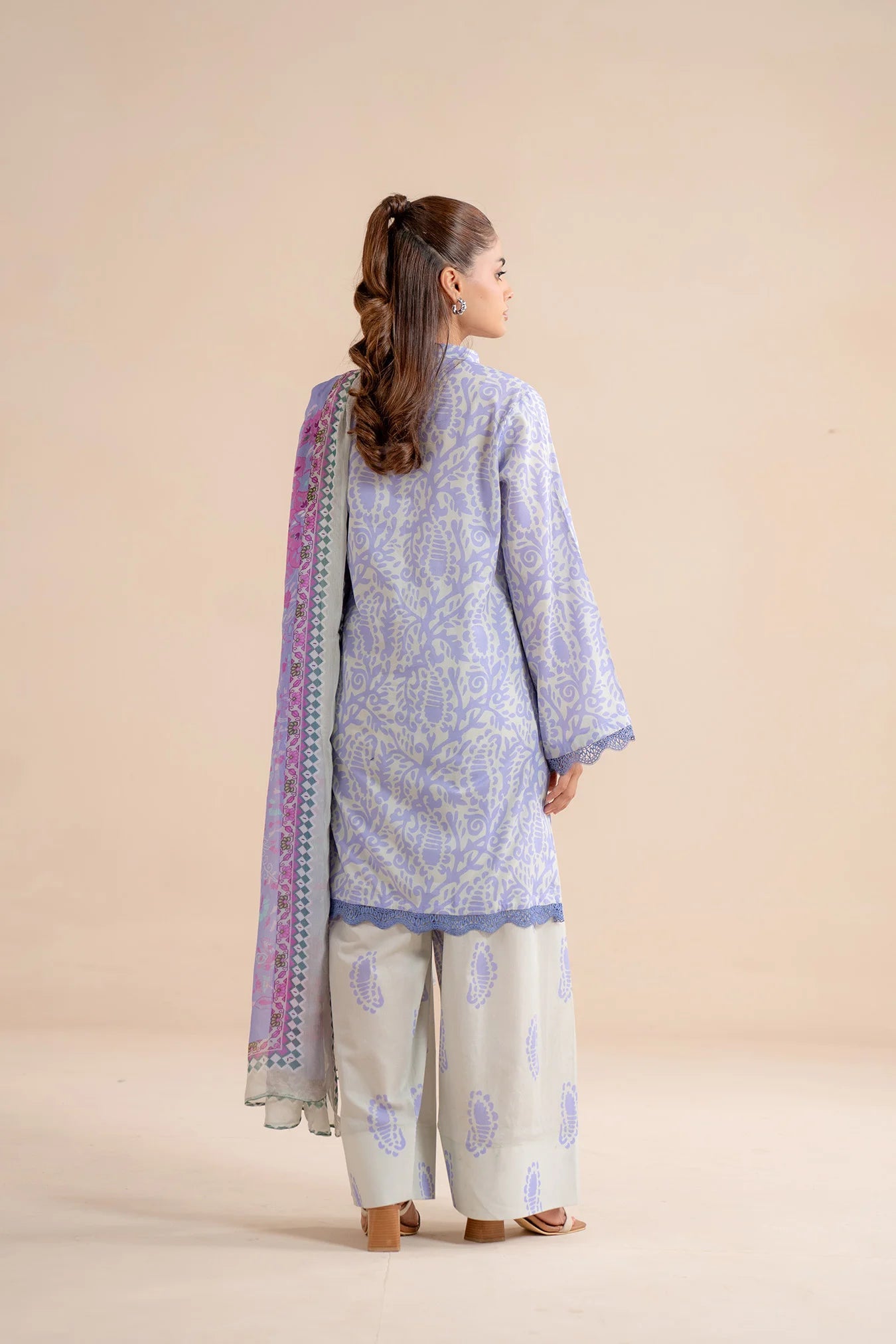 3 Piece Printed Lawn Suit Pret SS - 25