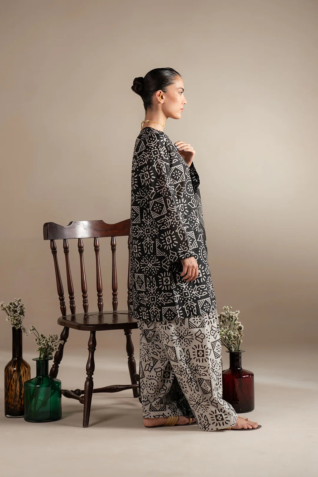 3 Piece Printed Lawn Suit Pret SS - 25