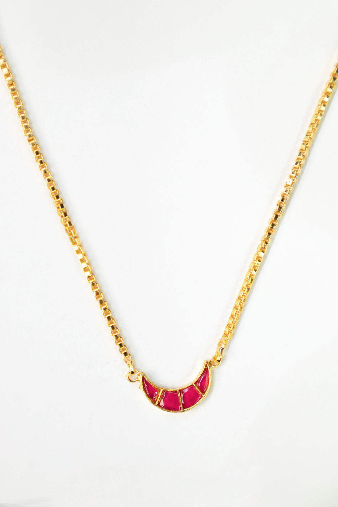 Moon Shape Kundan Red Necklace