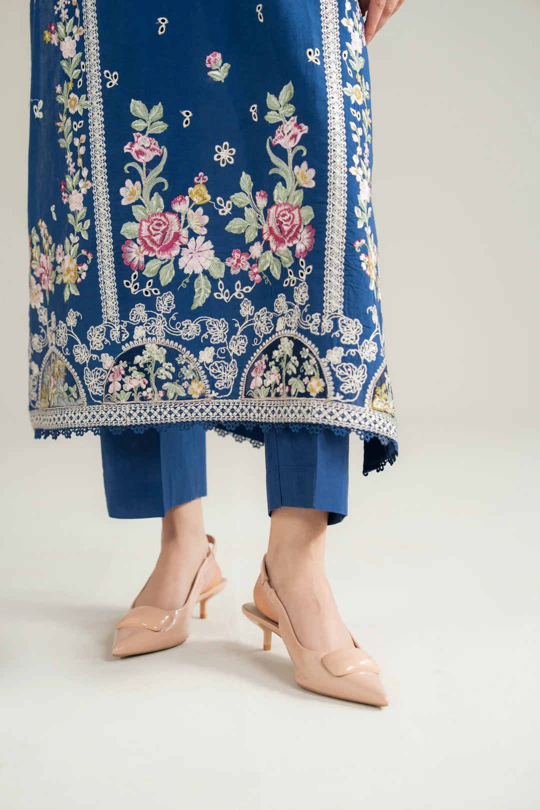 2 Piece Embroidered Lawn Suit