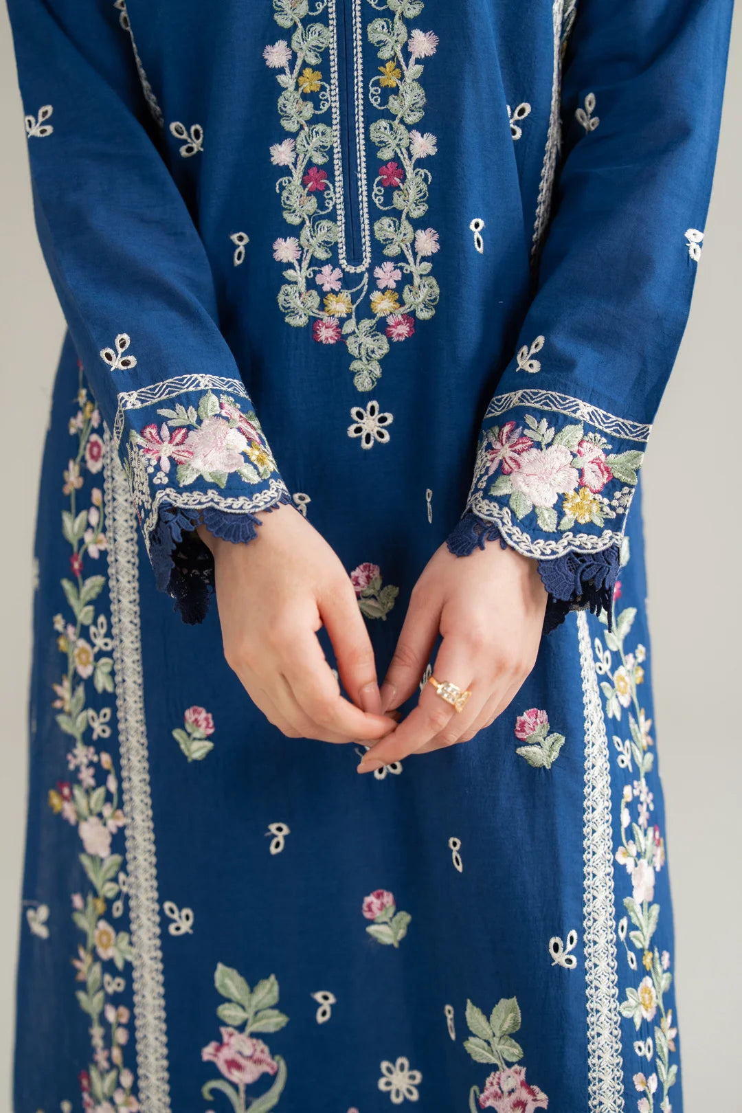 2 Piece Embroidered Lawn Suit