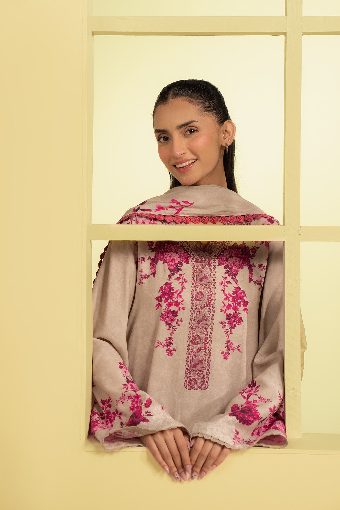 Designer-style unstitched linen suit with a bold pattern, comfortable and breathable outfit for daily wear in Islamabad