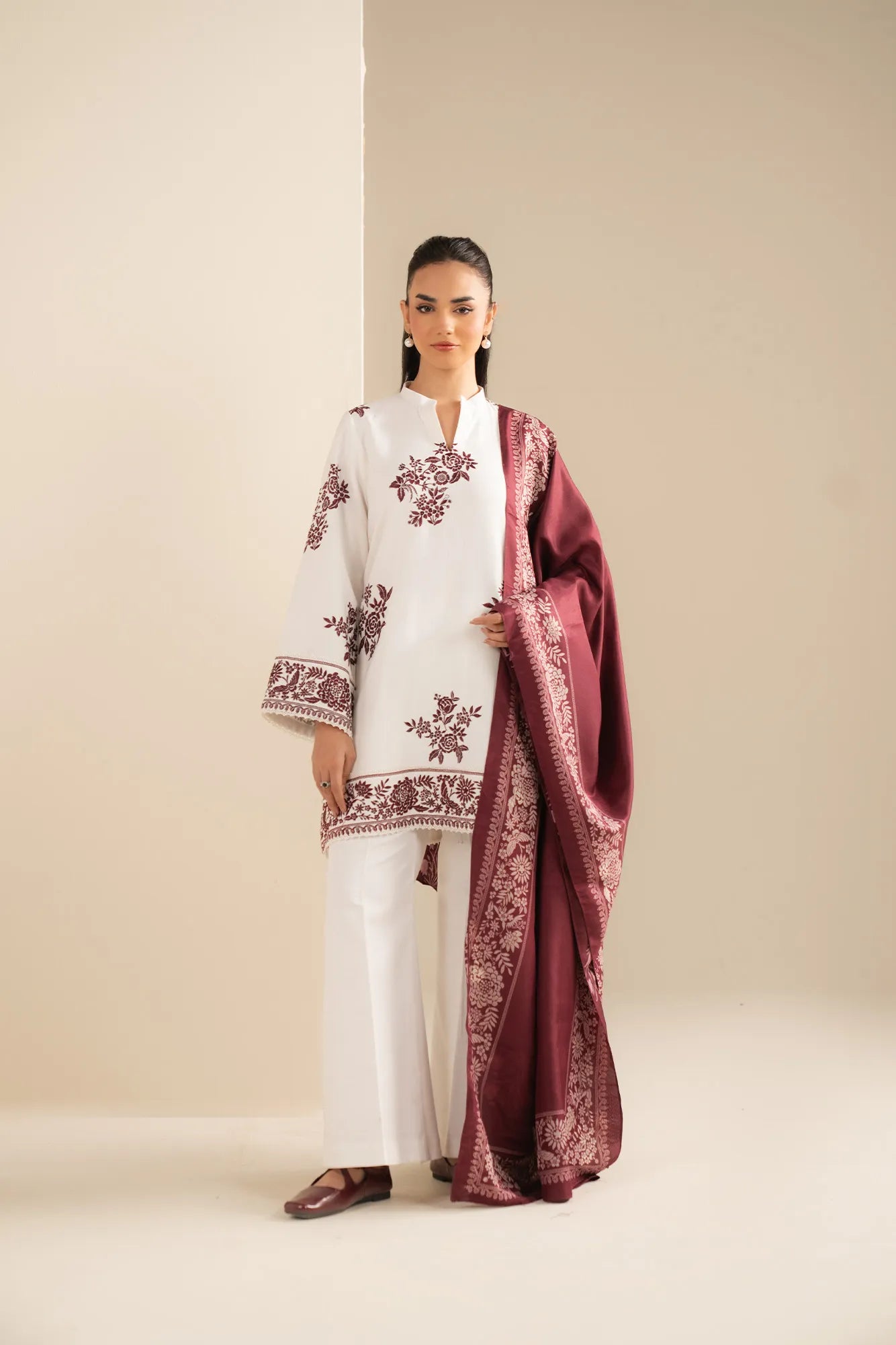 Detail shot of trouser and hem finish for a complete 3 piece set