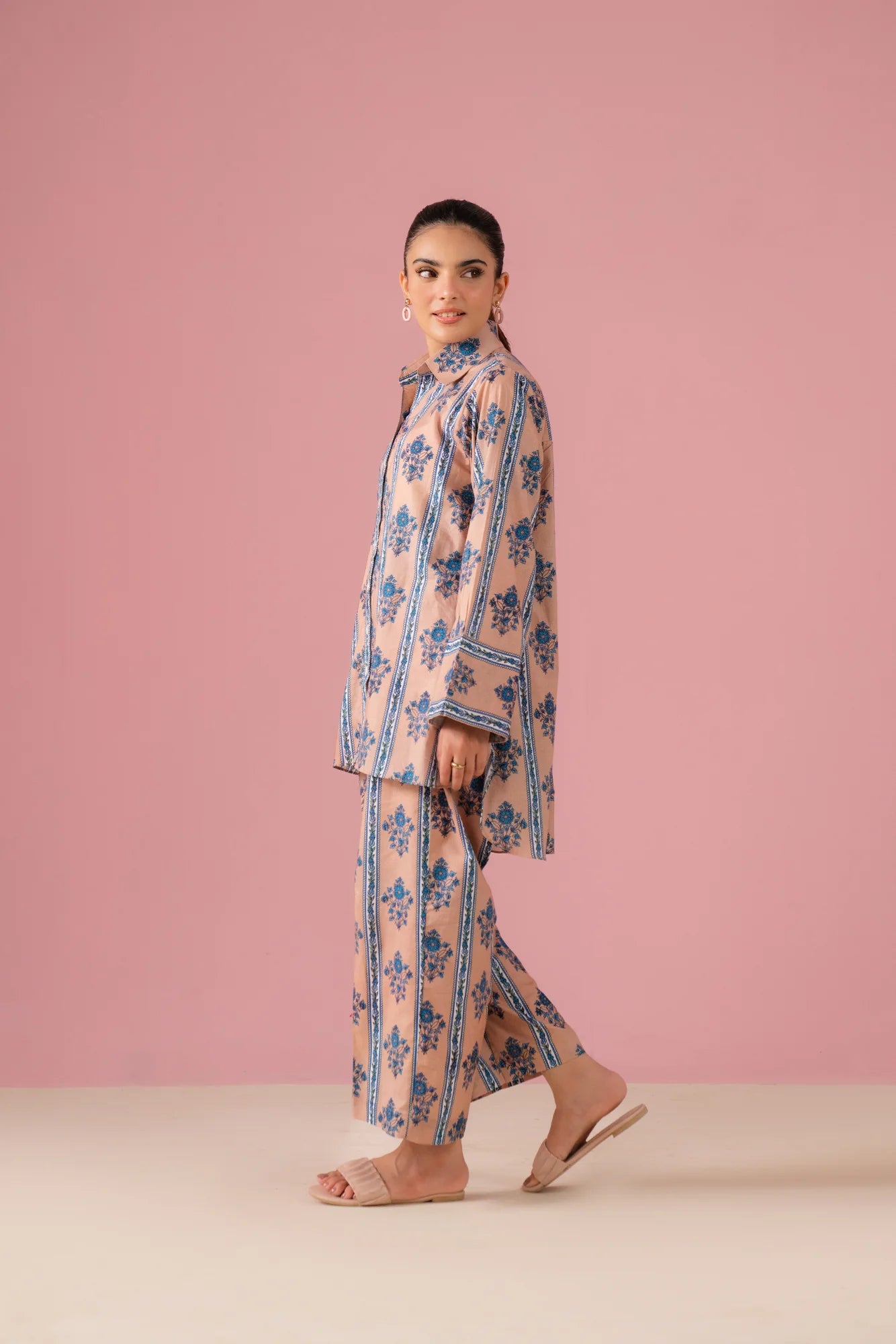 Elegant Printed Cambric Suit for Women in Islamabad – 2 Piece Set for Summer
