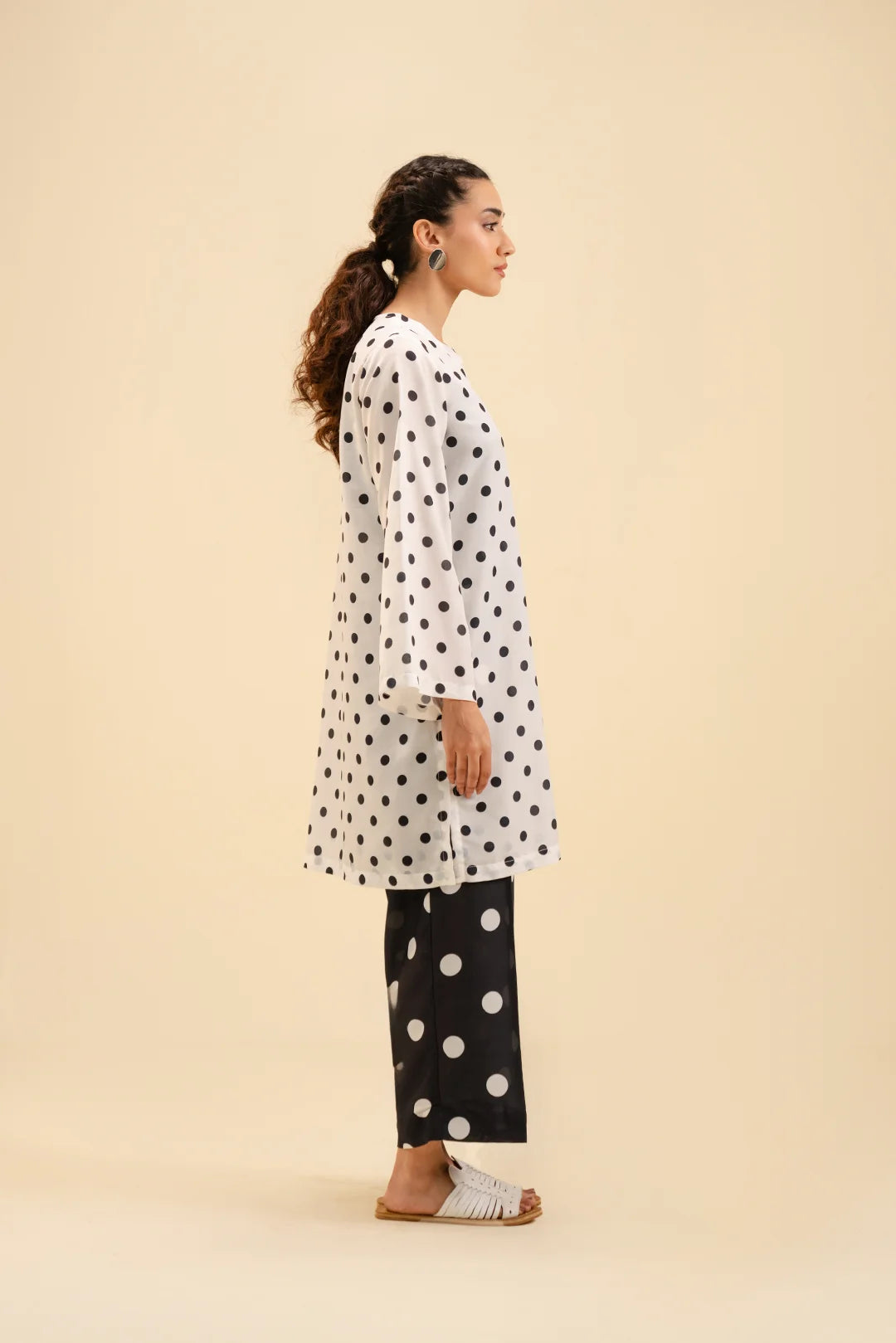 Elegant polka dot printed cambric suit – stylish & comfortable outfit.