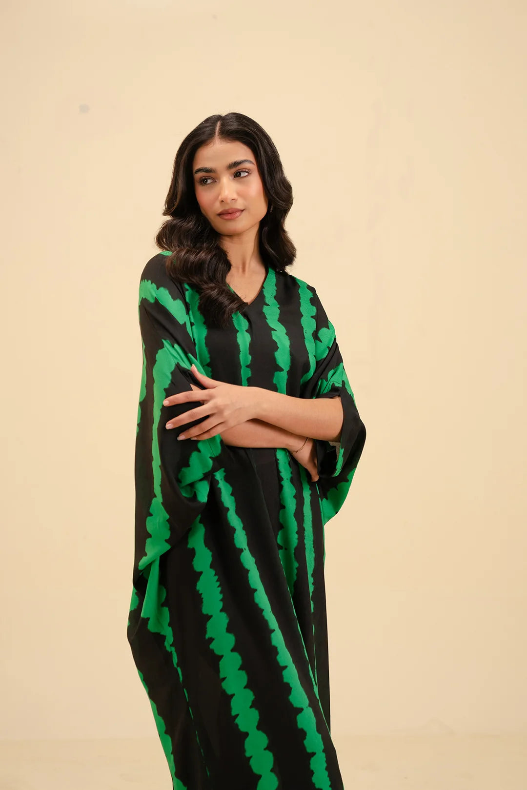 Full-Length Crepe Kaftan for Women – Stylish Abaya-Style Dress for All Occasions