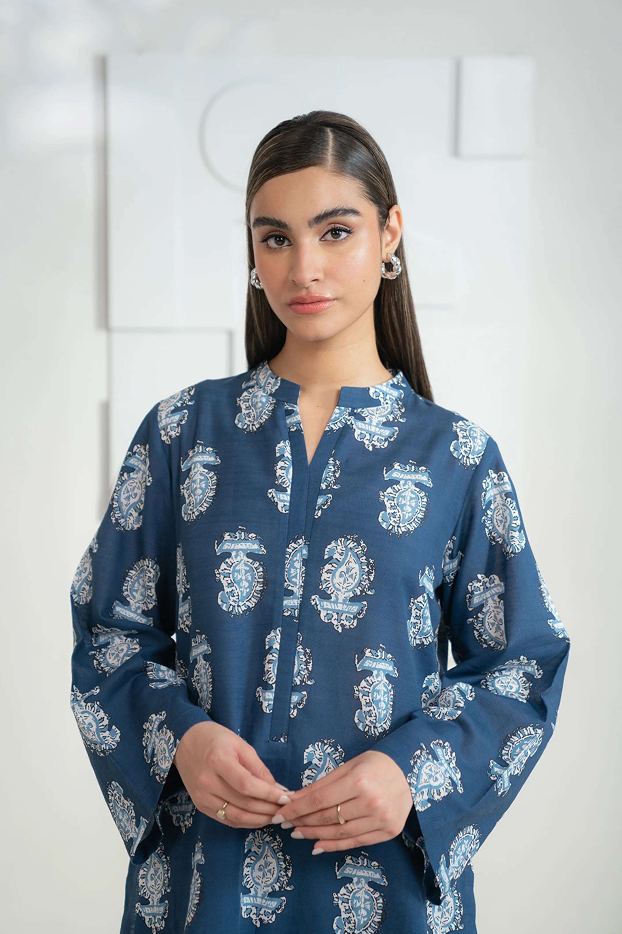 High-quality printed khaddar 2-piece suit for ladies, shop now for comfort and style